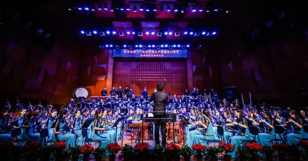 岁月如歌，潺潺不息 |《唱片里的中国》以经典旋律吟咏集体记忆