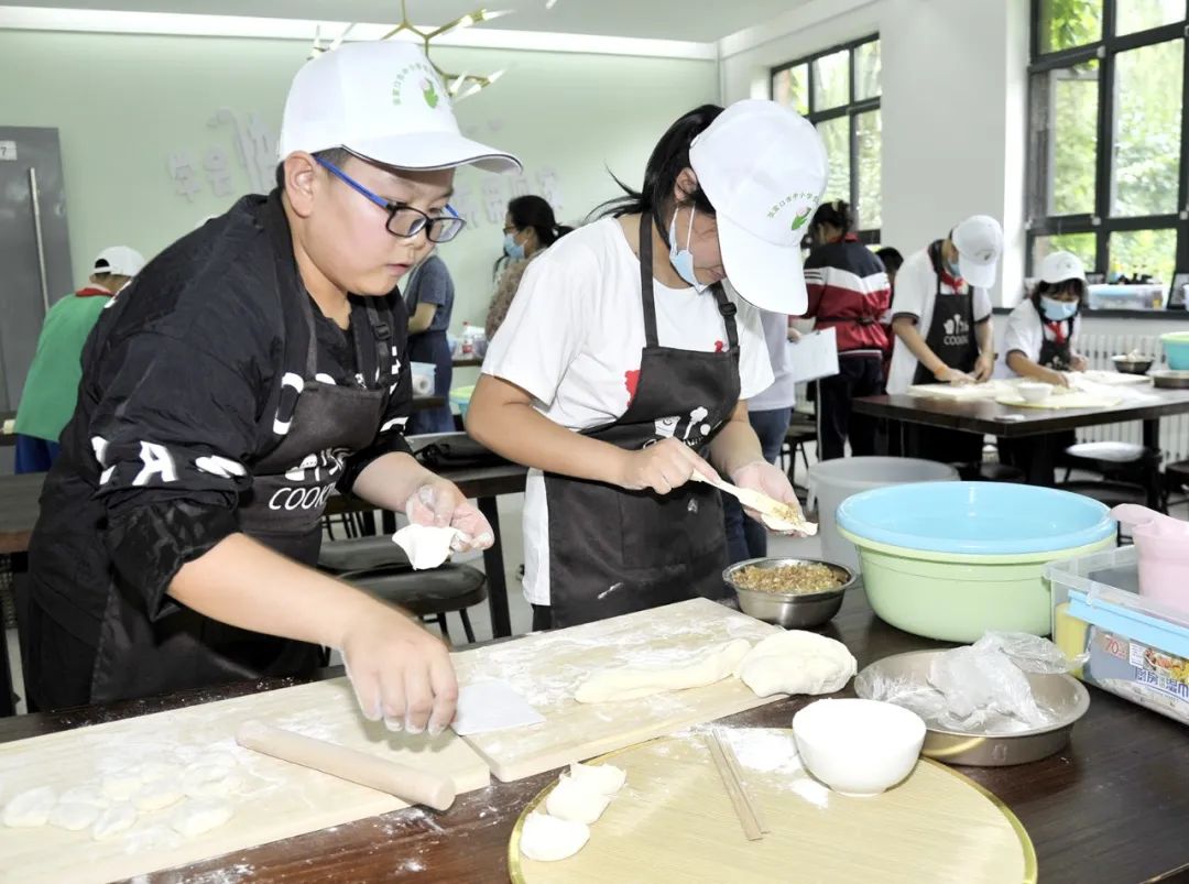 首届张家口市中小学生劳动技能竞赛在宣化举行