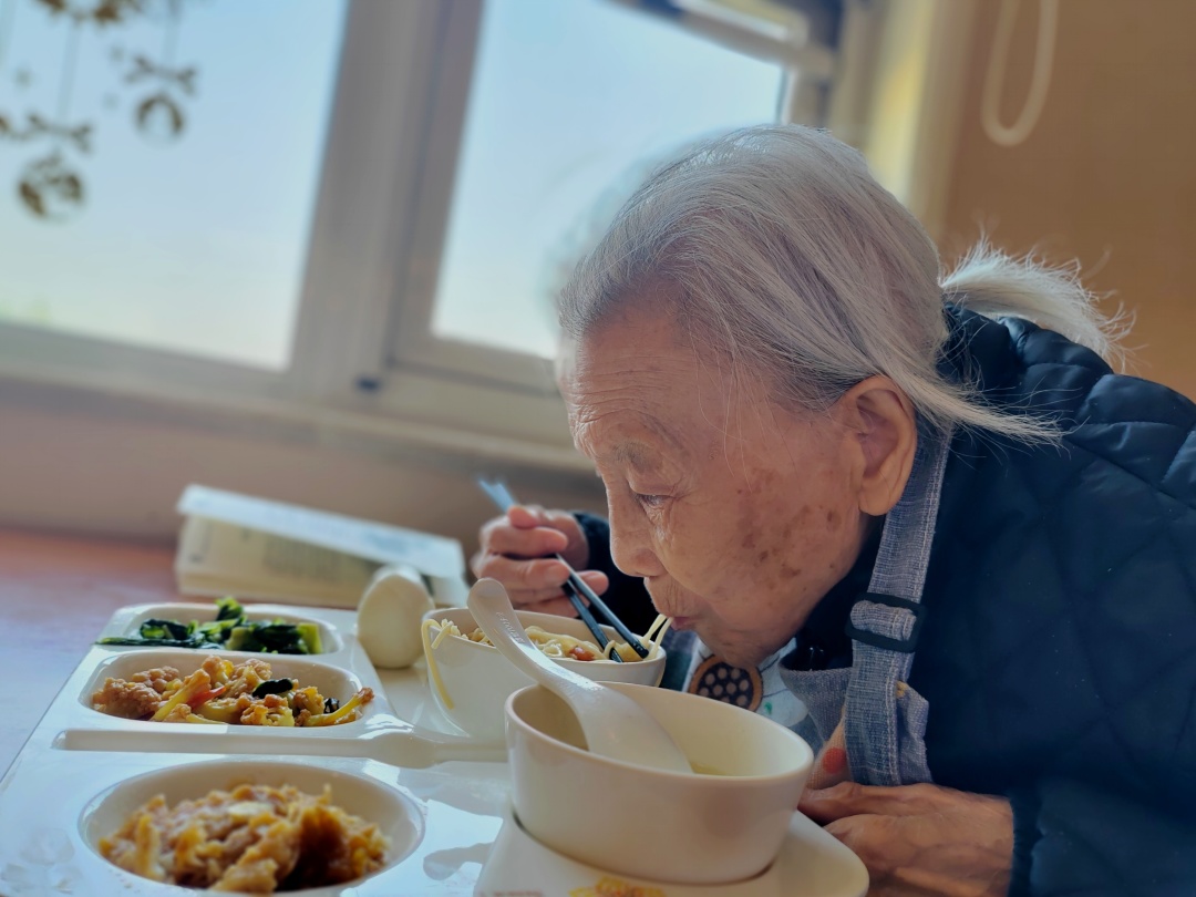 失智老年人进食照护指南