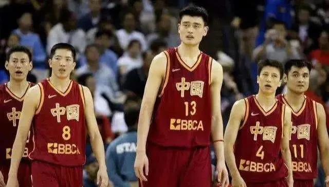 cba为什么喜欢全场紧逼（CBA的那些奇葩规则，哪个最让人无语？）-趣拿体育