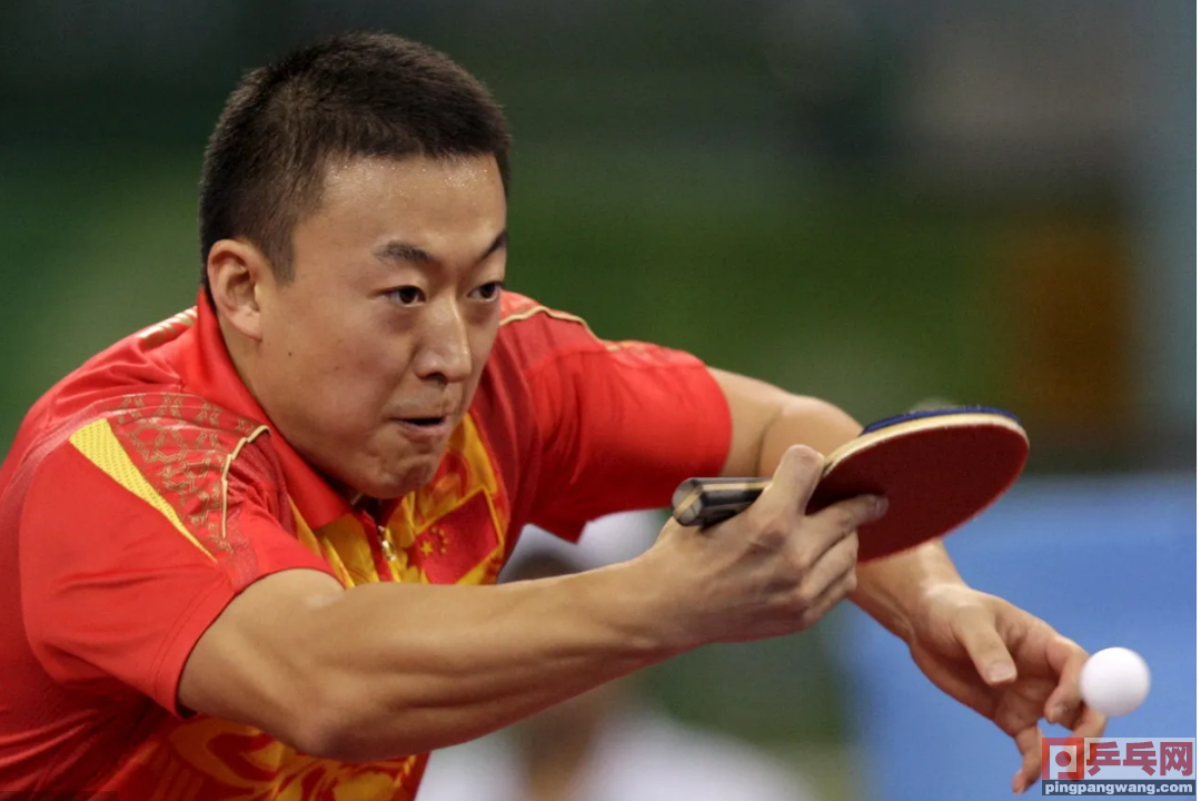 世乒賽男單半決賽（專為拯救國乒而來，劉國正一場比賽名揚(yáng)天下，2001大阪世乒賽）