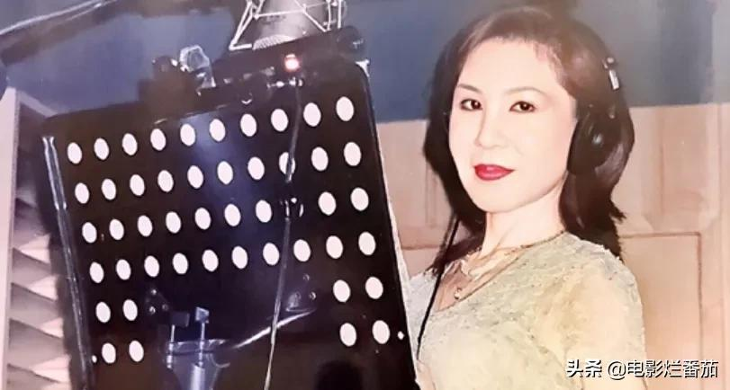 被全网骂了二十多年的西门大妈，与男神演亲密戏，黯然退圈之谜