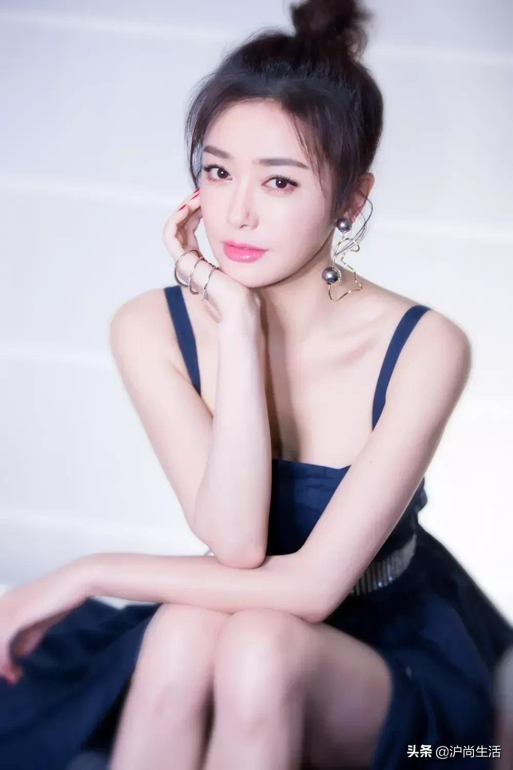 秦岚：精致漂亮，温婉优雅，成熟迷人