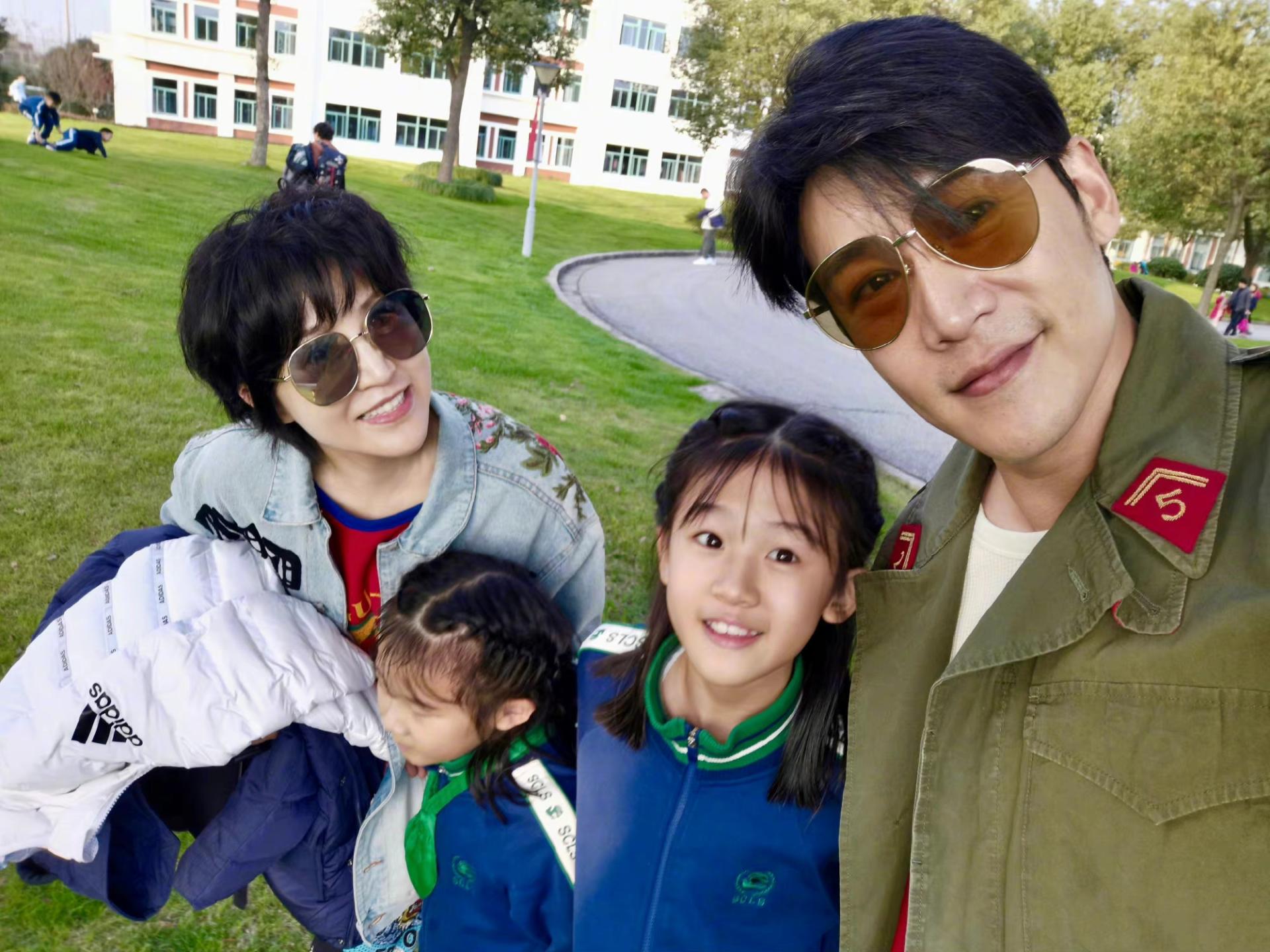 长着一张风流倜傥的脸，却从不沾花惹草，这8位男明星太宝贵了