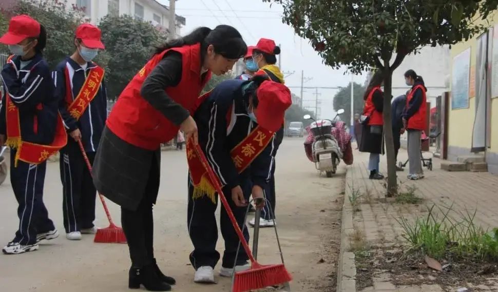 ��������Э��ϯ�Ÿ���һ�е���ʮһѧУ����Ԥ��δ�����˷��﹤��