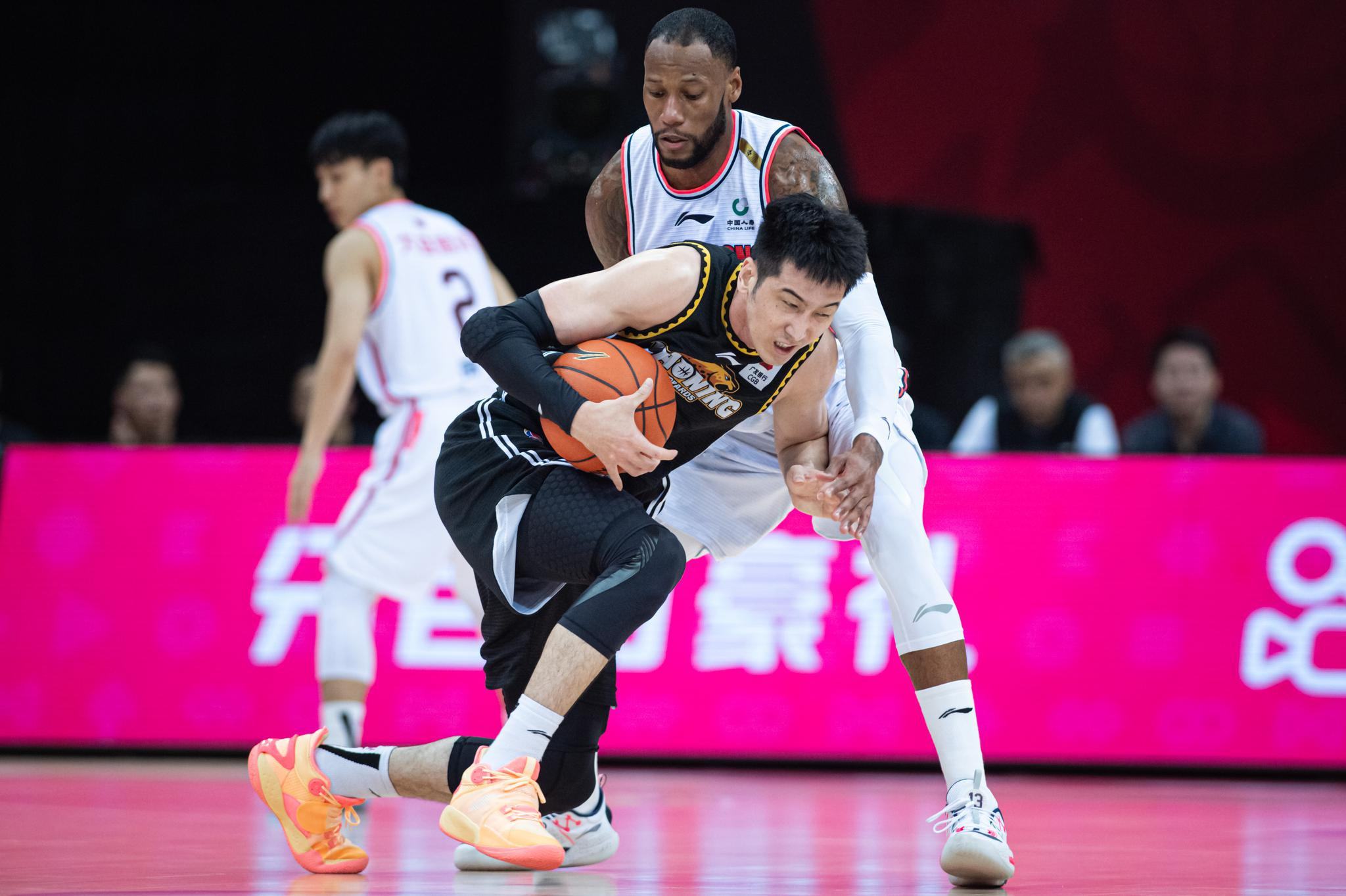 威姆斯在cba哪個球隊打過（11中1，只得到2分！35歲的威姆斯，已經老了嗎？廣東會想念馬尚）