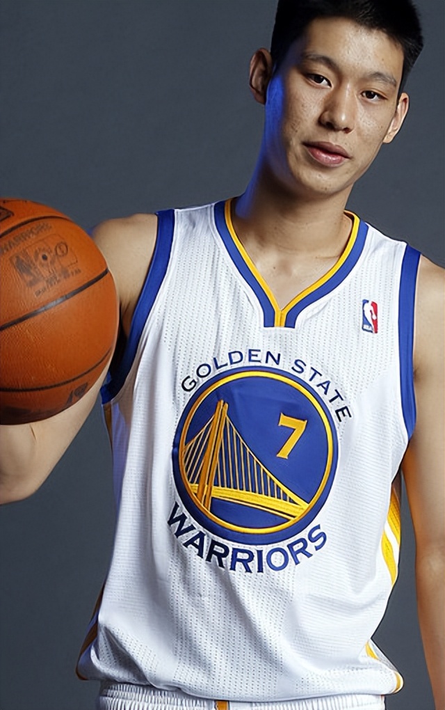 林书豪nba扣篮视频(为何快攻不扣篮？ 林书豪坦白：真的扣不到 原因让人心酸)