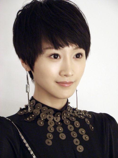 肖涵:23岁因"慕容云朵"成名,24岁结婚当妈,新剧又和张翰合作