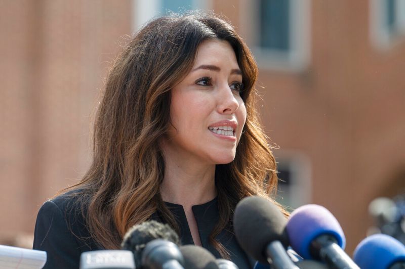 德普前妻在诽谤大战中成了女配角！这位女律师反客为主，爆红全球