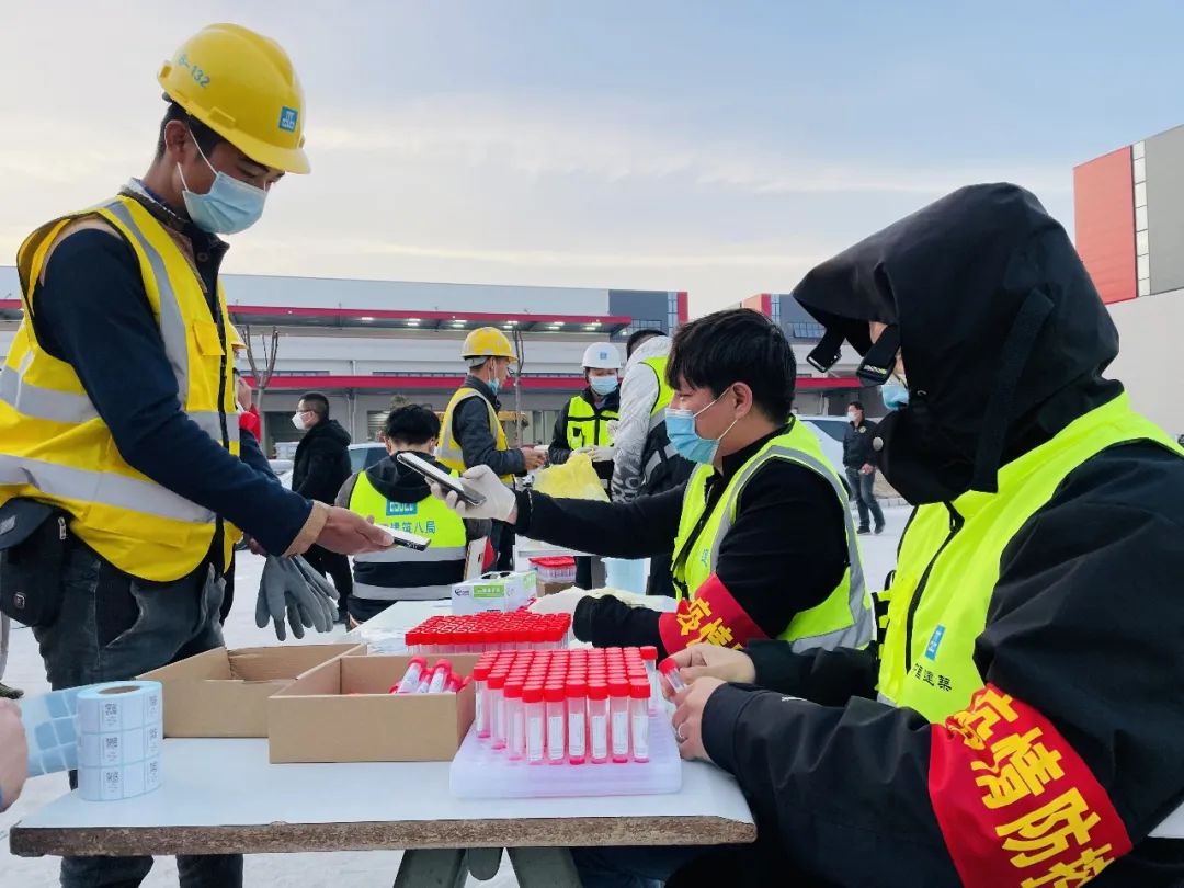 奇迹的背后！中建八局用智慧建造托举上海临港万人“生命方舟”