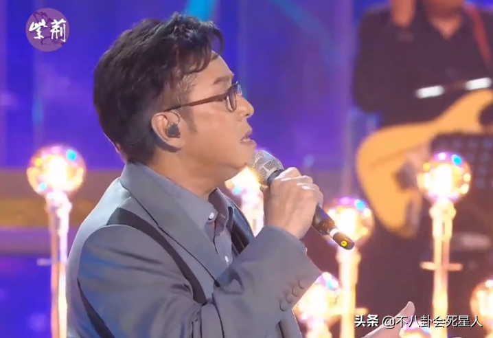 香港回归晚会落幕！刘德华老了、陈伟霆脸胖，成龙神采奕奕