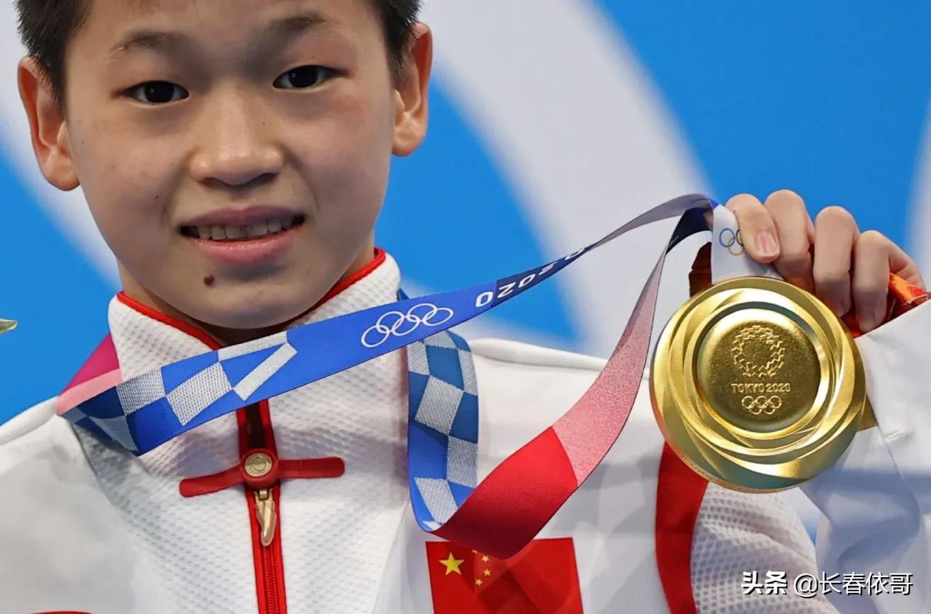 2022年高考作文万能必备热点话题题材：“百年征程”“责任担当”