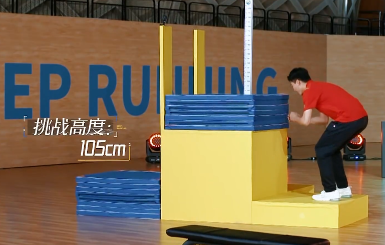 奔跑吧，蔡徐坤挑战奥运冠军