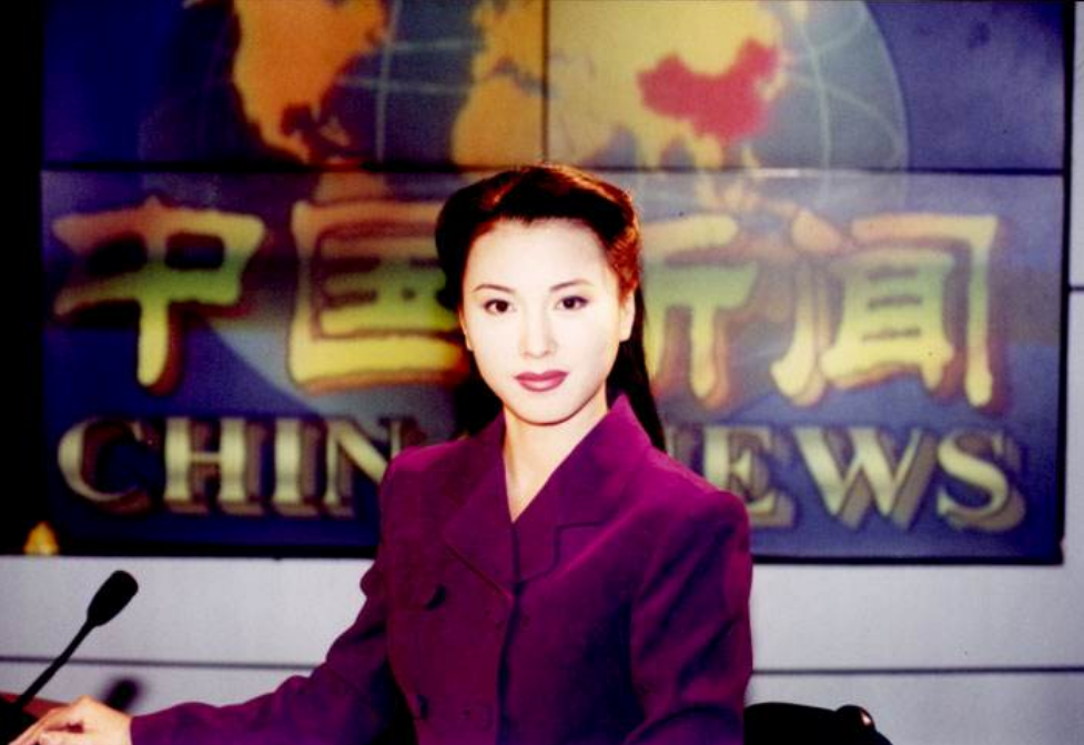 梦桐：曾因没钱买服装遭嘲讽，在央视工作25年，如今46岁活成这样