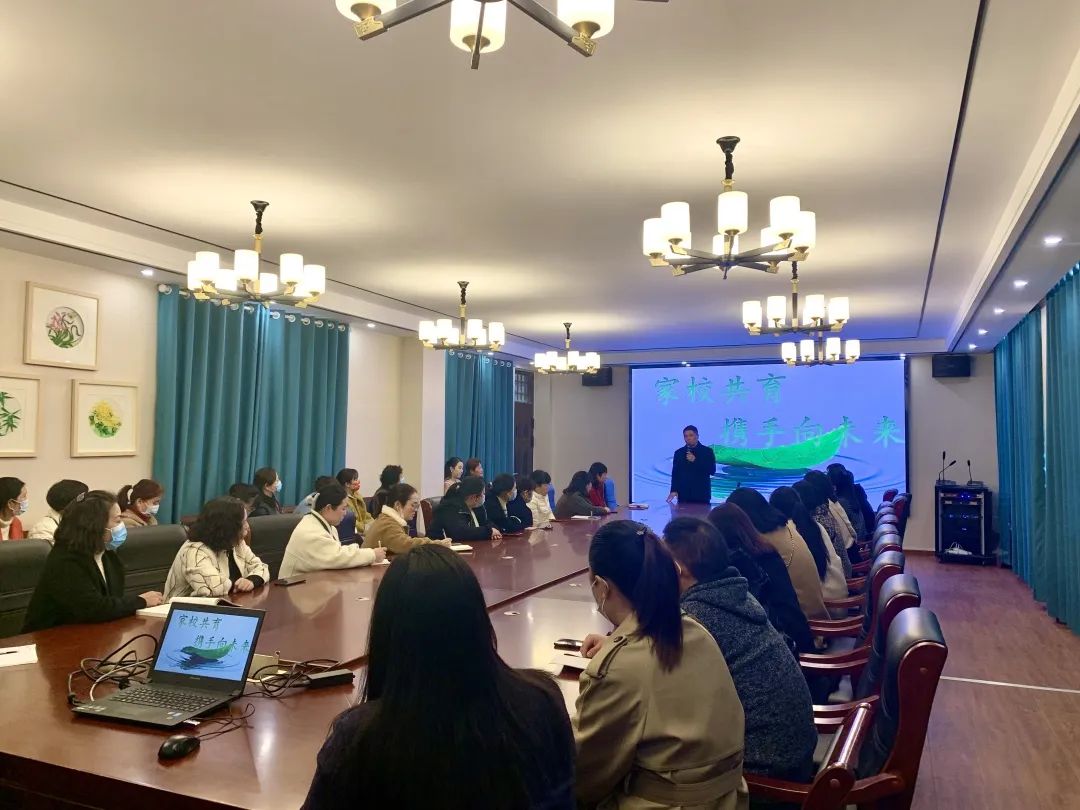 ��������Э��ϯ�Ÿ���һ�е���ʮһѧУ����Ԥ��δ�����˷��﹤��