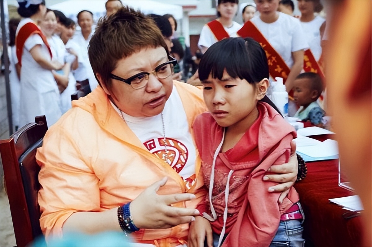 同为军艺出身，这12个女星命运不同：有人视后大满贯，有人被唾弃