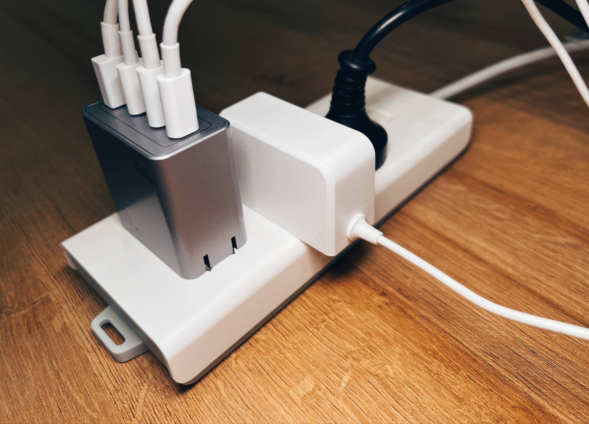 出门一个就够了——努比亚氘锋能量块65w四口氮化镓测评