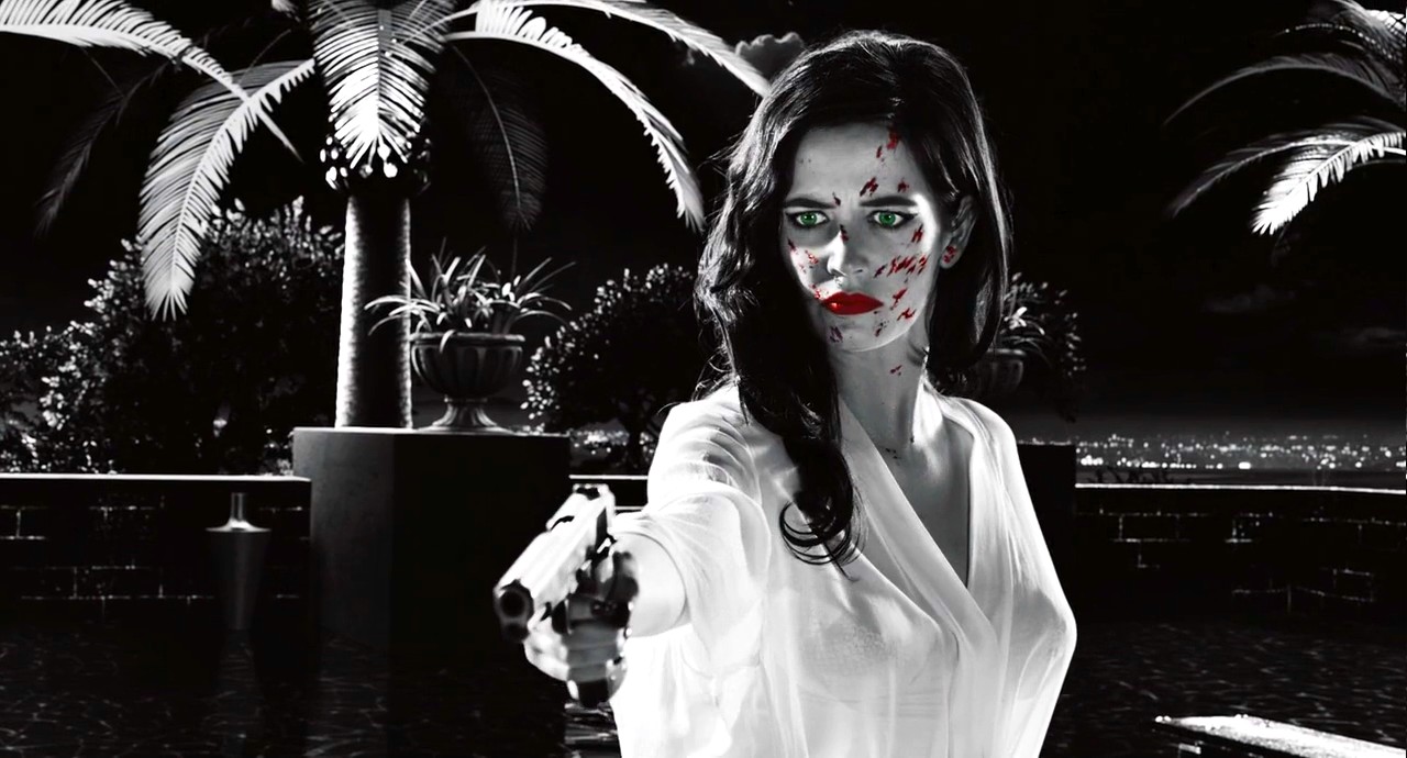 4,黑暗阴影《黑暗阴影》是由蒂姆·波顿执导,约翰尼·德普,伊娃·格林