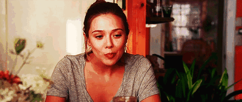 “绯红女巫”伊丽莎白奥尔森的魅力，可不止暴打奇异博士和光照会