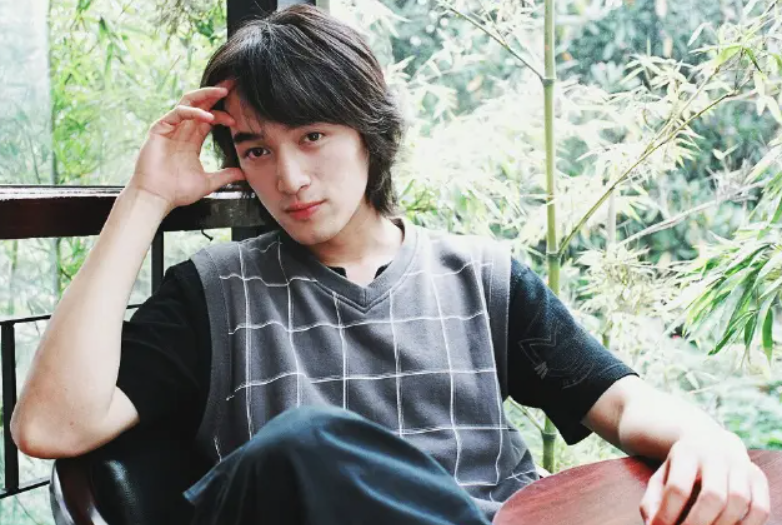 难怪《县委大院》大爆!演员学历一个比一个狠,王骁硕士让人意外