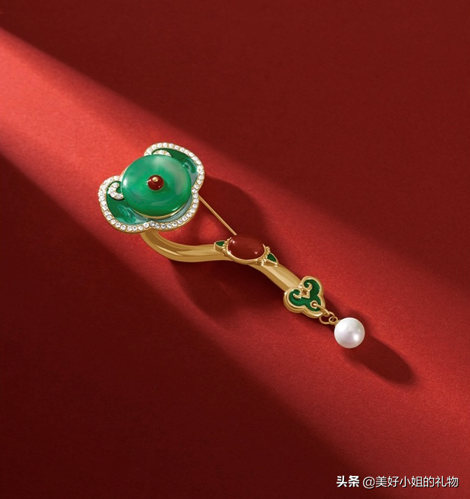 母亲节礼物系列I 细数我私藏的宝藏首饰，千元不到让妈妈闪耀起来