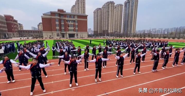 日照市金海岸小学课间操(日照市：走向操场 走进大自然 走到阳光下 学校体育蓬勃发展)