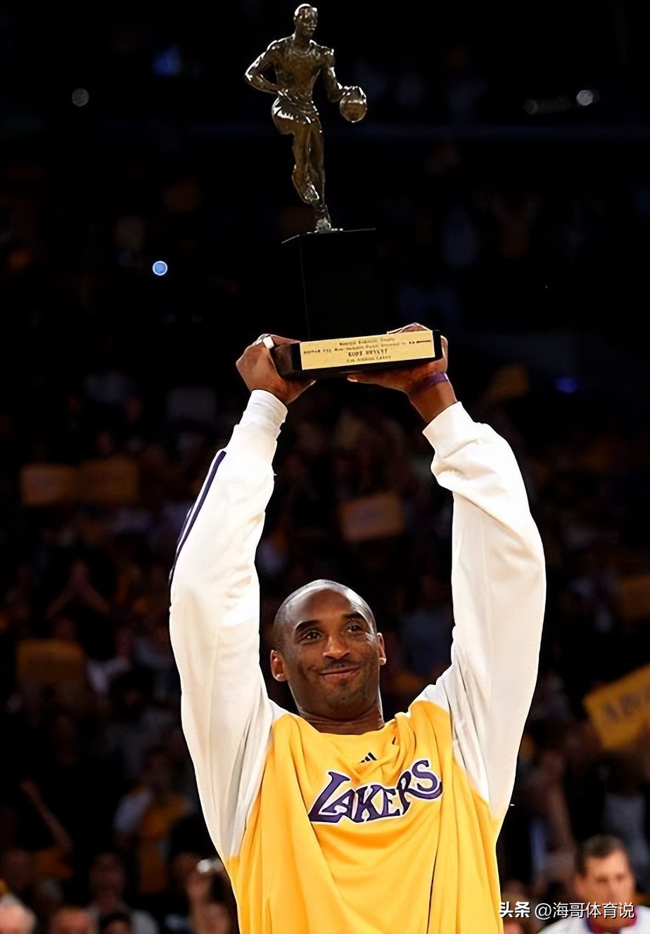 科比黑曼巴she(科比"黑曼巴"之路)