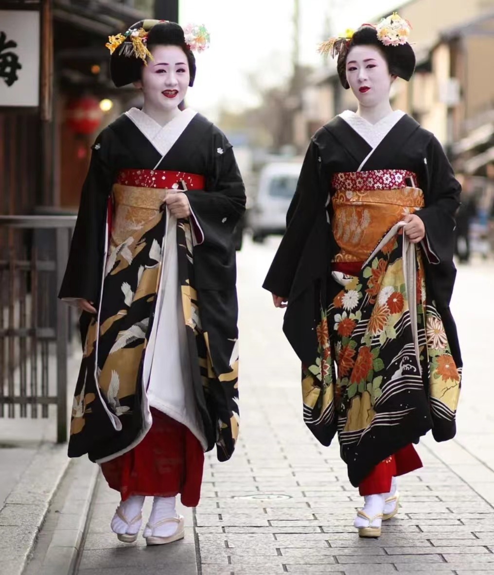 欧美图片另类图片日本(日本祖传奇葩习俗：御灵、黑齿与女体盛宴，每个都能刷新你的三观)