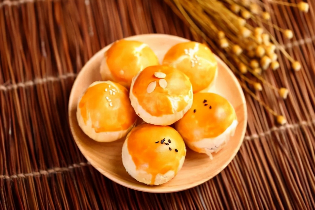 美食诗词鉴赏：美食入诗，不负人生不负胃