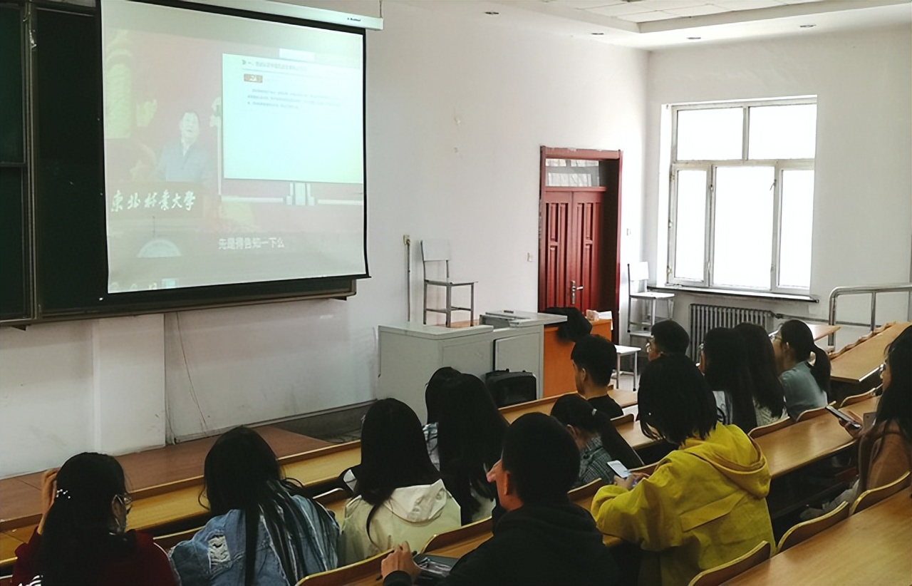 “学院”比“大学”实力差？大学与学院的差别，学生报考提前知道