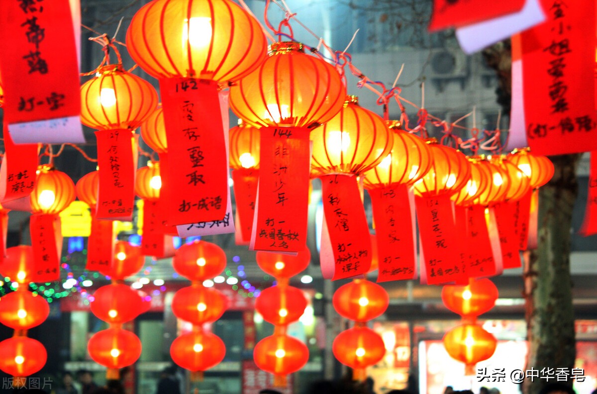 正月十五元宵节,你家是吃元宵还是吃汤圆?