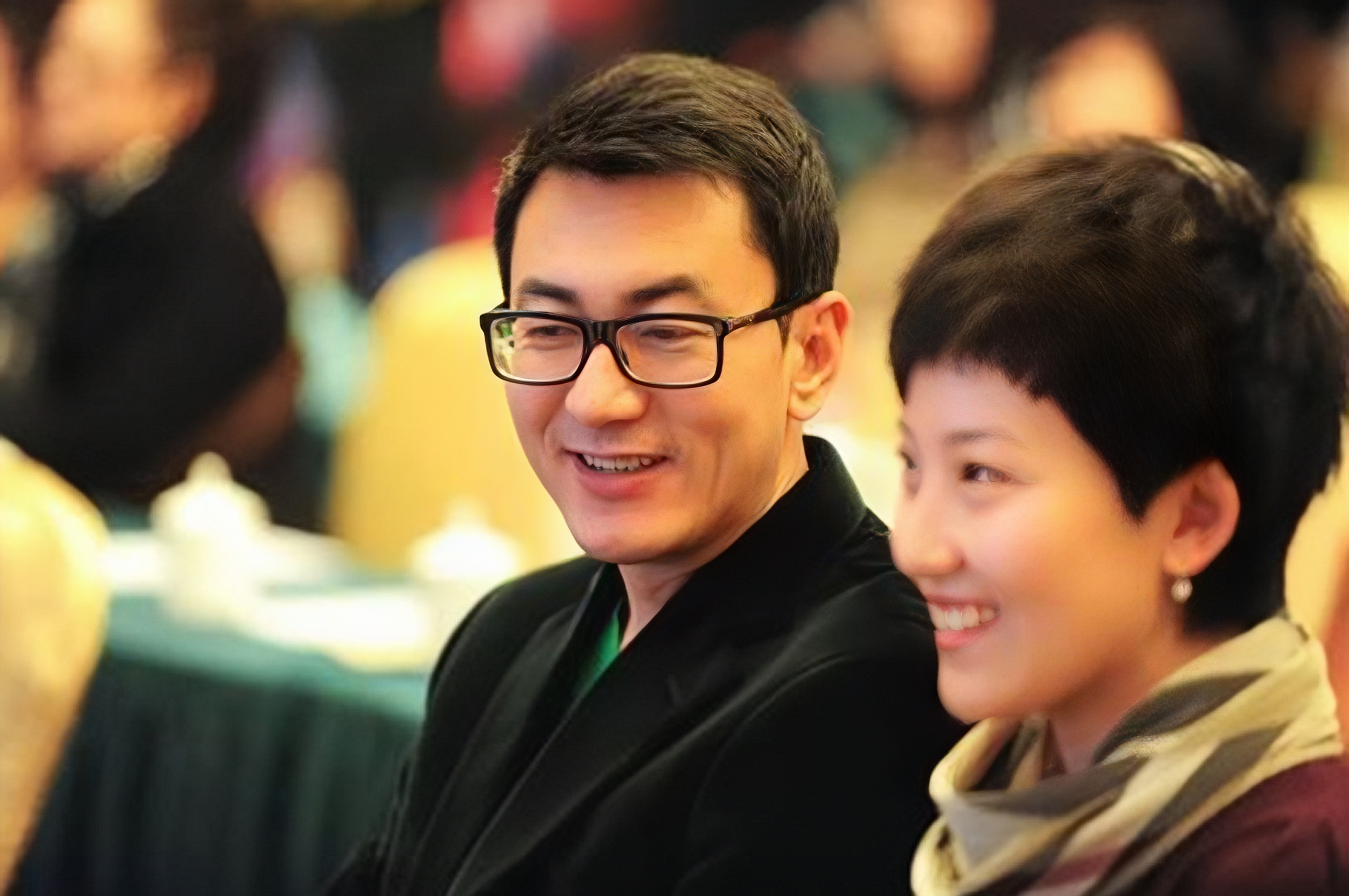 央视“名嘴夫妻”：鲁健与郑天亮分居的苦乐年华，风光背后有心酸