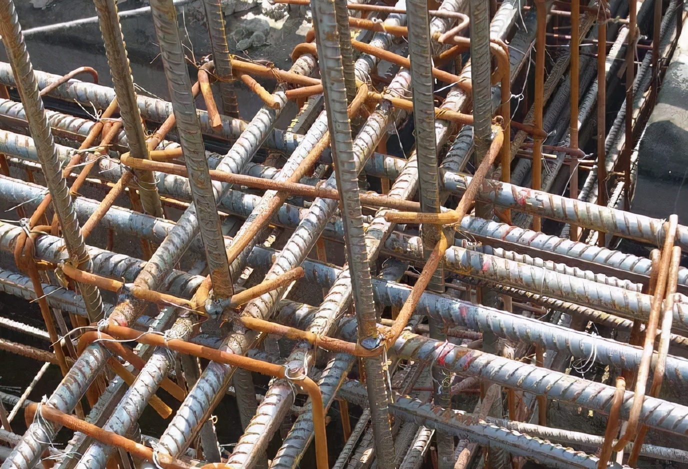 14项钢筋工程质量通病防治及合格标准，重量级好文！值得学习