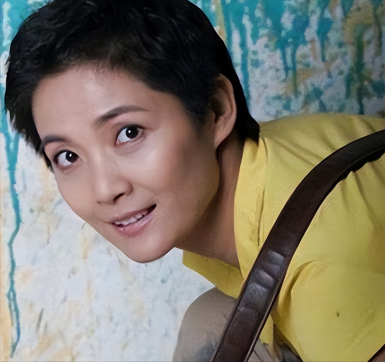 著名演员李婷,去世10年后,前夫带女儿再婚,弟弟的做法让人心寒