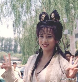 90年代两位“最美的女人”，因同一部剧大红，同嫁豪门结局大不同