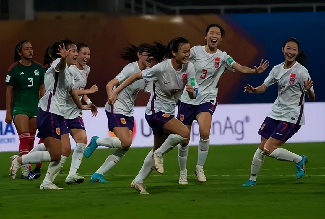 女足小世界杯(小玫瑰绽放世界杯 中国U17女足能带来更多惊喜吗？)