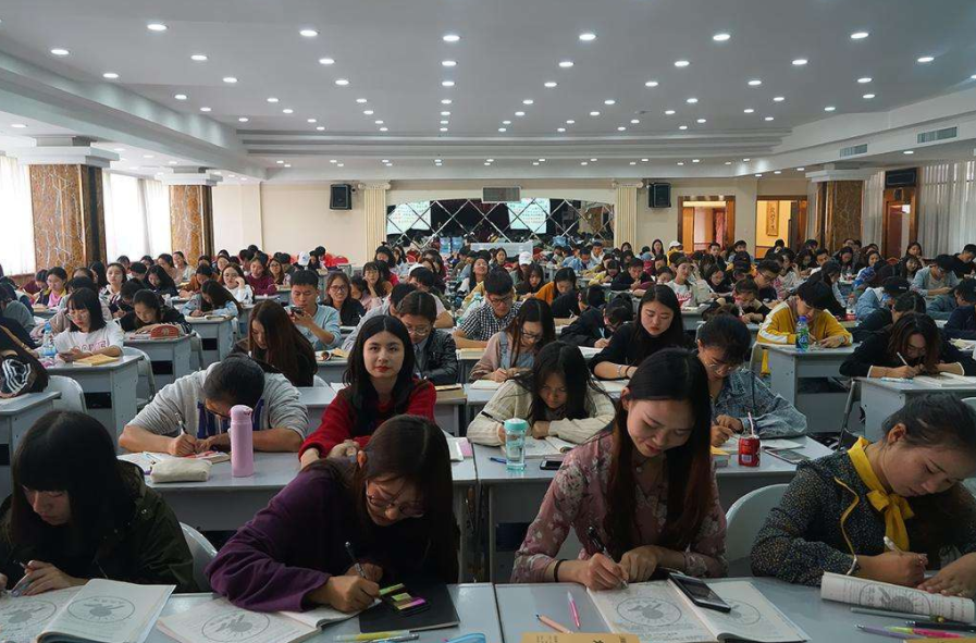 考研学生辛苦备战，复核后成绩直降30分，上师大给出的理由难服众