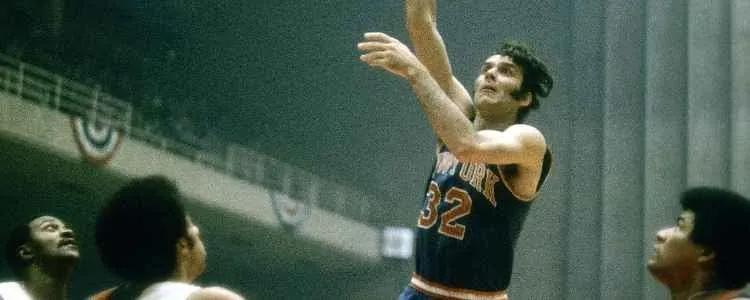 nba都有哪些传奇人物(NBA75周年：76位篮球传奇人物排名)