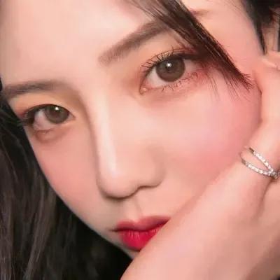 描写眼睛的优美句子10字「描写眼睛的优美句子」