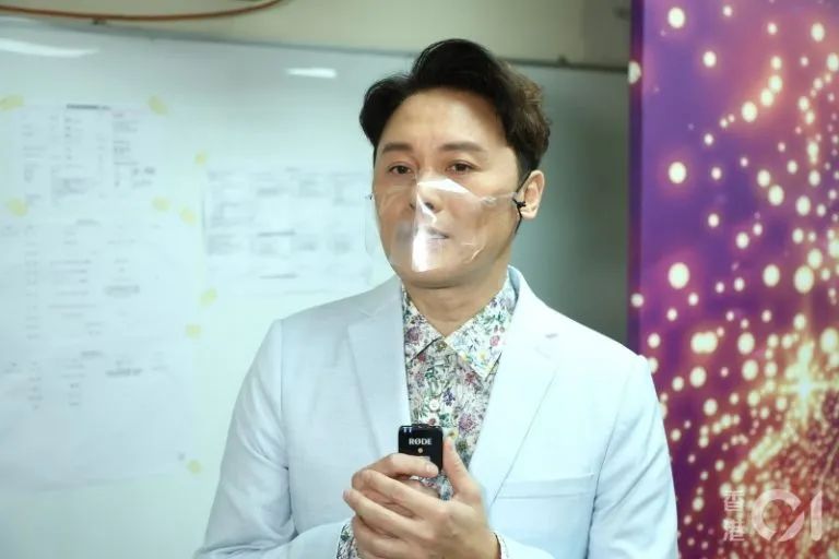 香港疫情持续，金牌配角曹永廉陷经济危机被困口岸无法北上赚钱