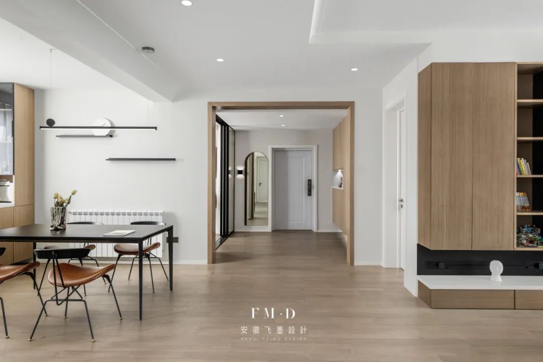 踢脚线一般多高合适,6公分踢脚线效果图