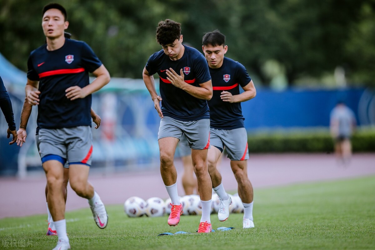 中超自由转会是什么时候（中超开赛方案获批复，6月3日准时开幕！足协或为重庆设临时转会窗）