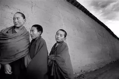 “表白”孙俪三度被拒、从当红沦为18线，他却依旧被封“男神”？