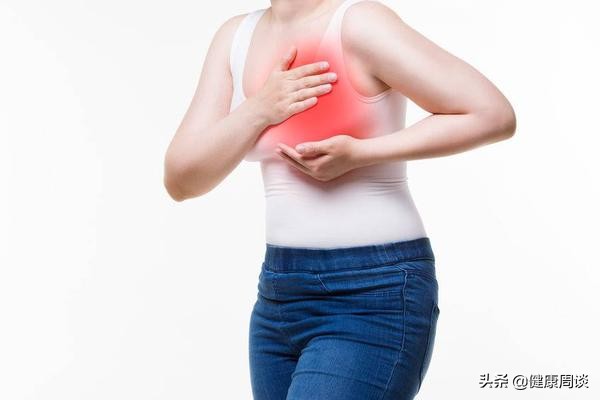 女子乳房出现肿块，医生手术取出3条活虫，都是这些坏习惯惹的