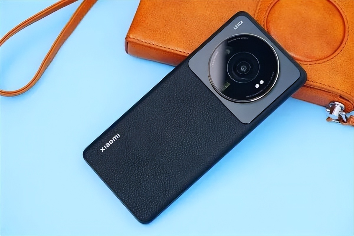 暑假出行拍照必备，这三款手机值得考虑，照片质感瞬间翻倍