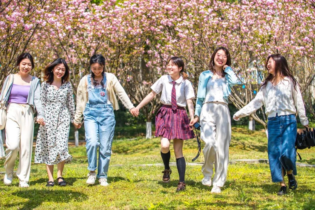 重庆一高校曝光"最美校花",堪称神仙颜值!