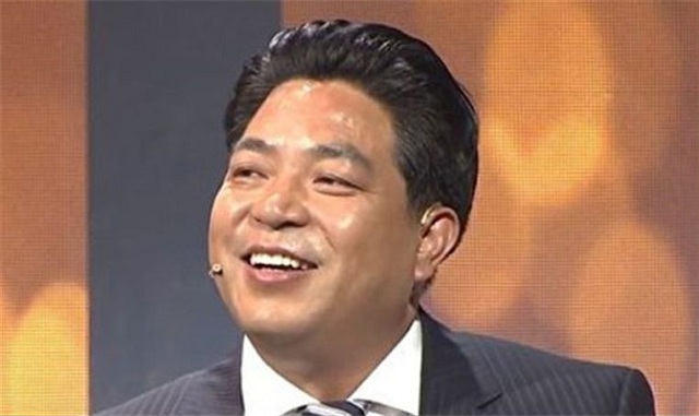 重庆小伙被迫乞讨，好心姐姐出手相救，20年后，小伙出100万报恩