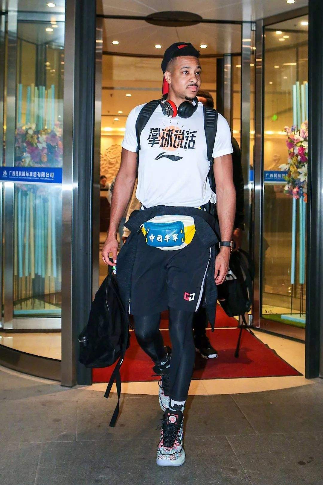 李宁有哪些nba代言人球鞋(李宁签约nba全明星球员后赛场上有哪些经典