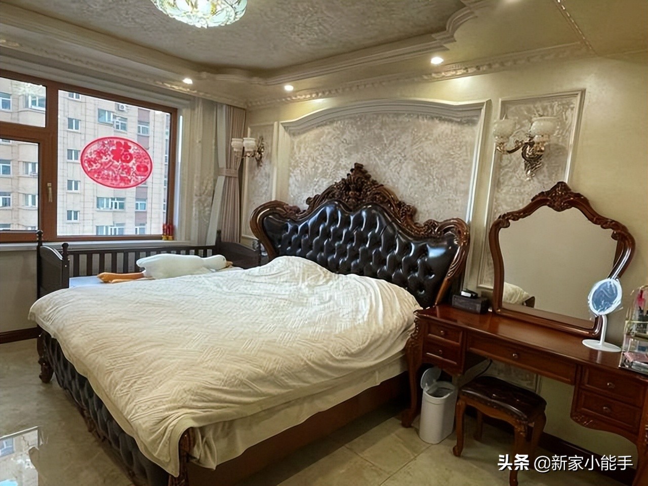 这是我见过比较土豪的装修，漂亮上档次，电视墙估计你都羡慕