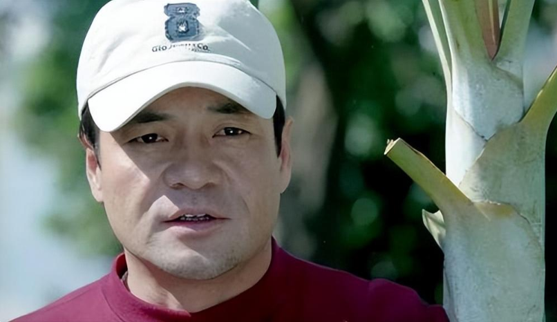 尤勇:跟许晴早就是过去时,再婚娶小10岁沈蓉后,天天都像在谈恋爱